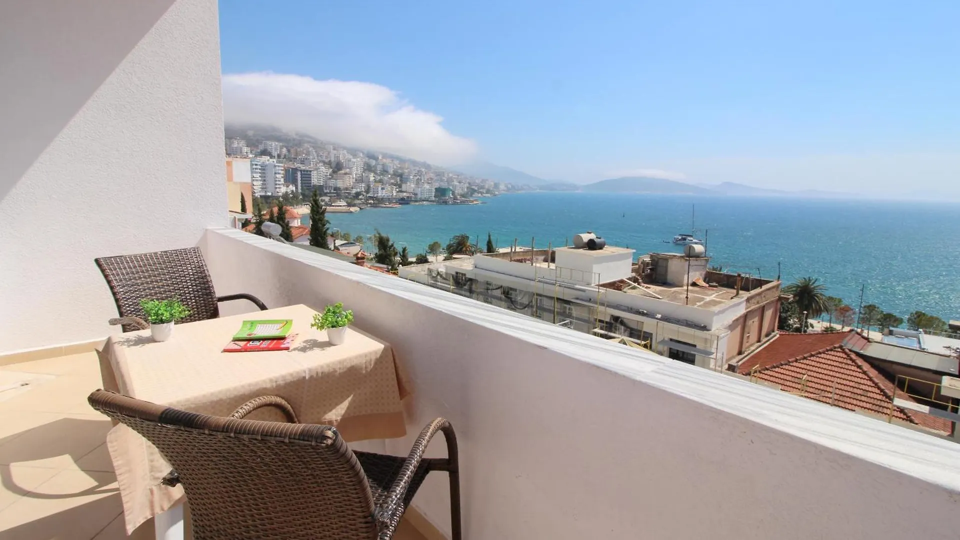 July Seaview Apartments Sarande