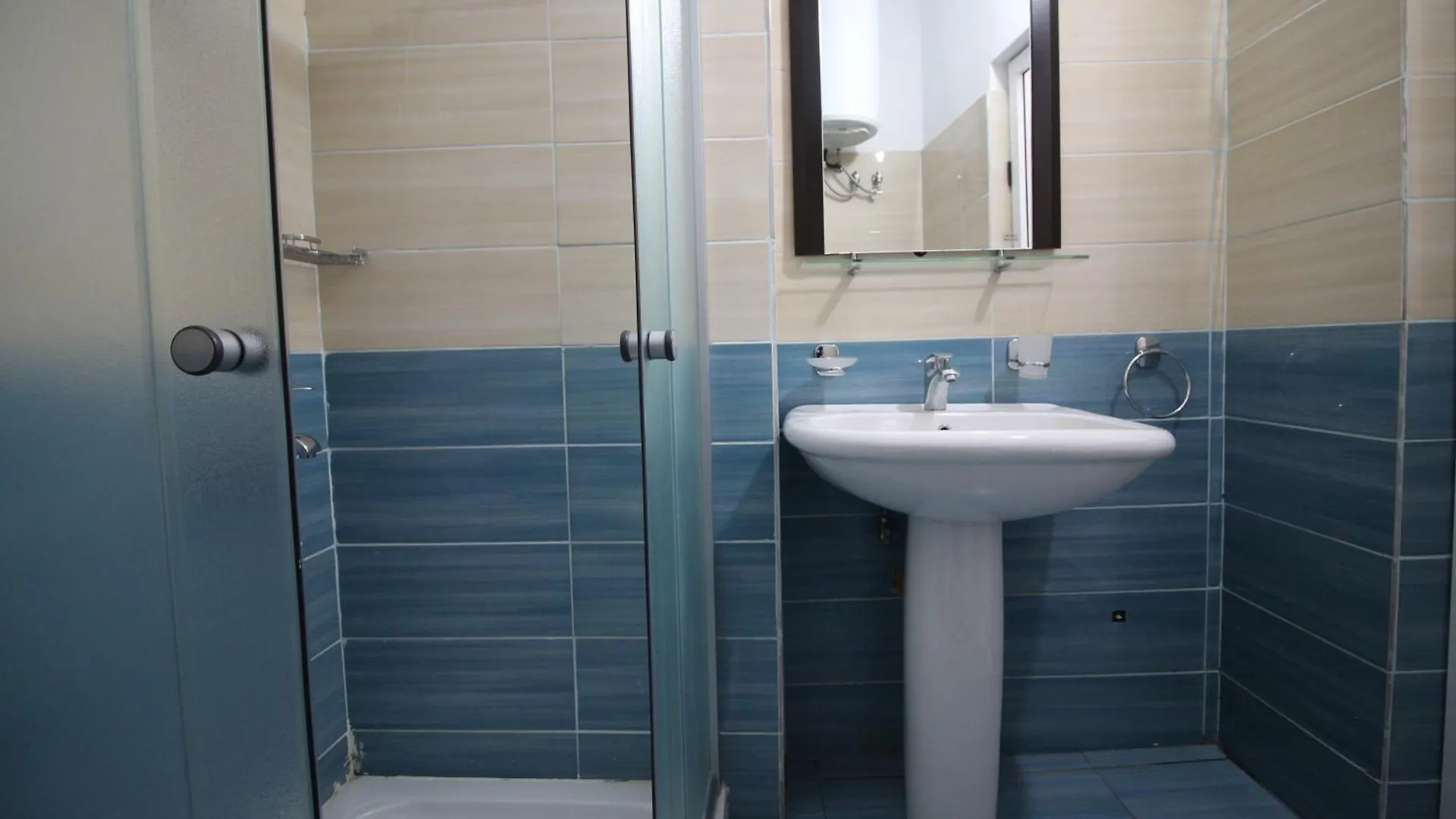 July Seaview Apartments Sarande 0*,