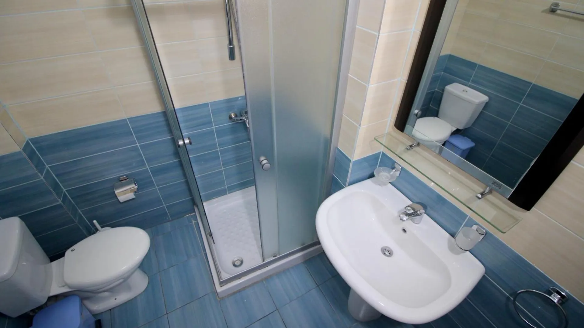 July Seaview Apartments Sarande