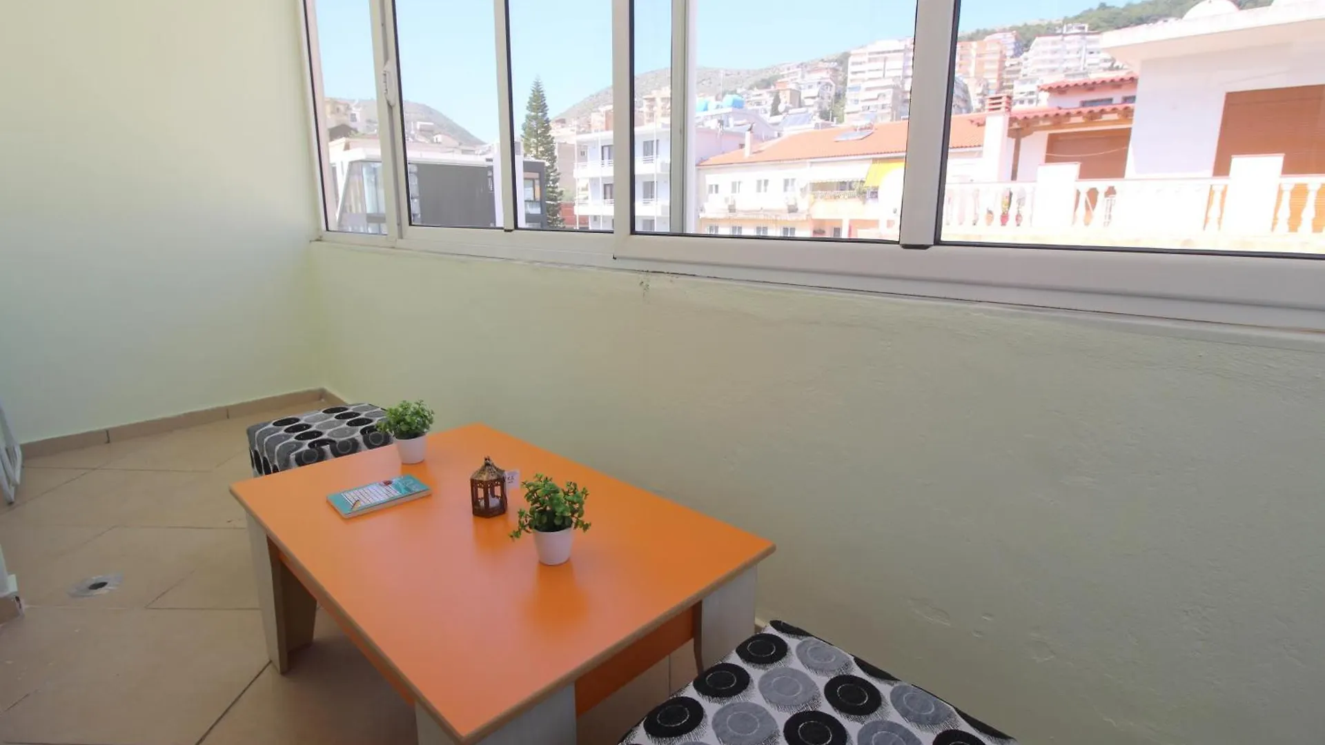 July Seaview Apartments Sarande
