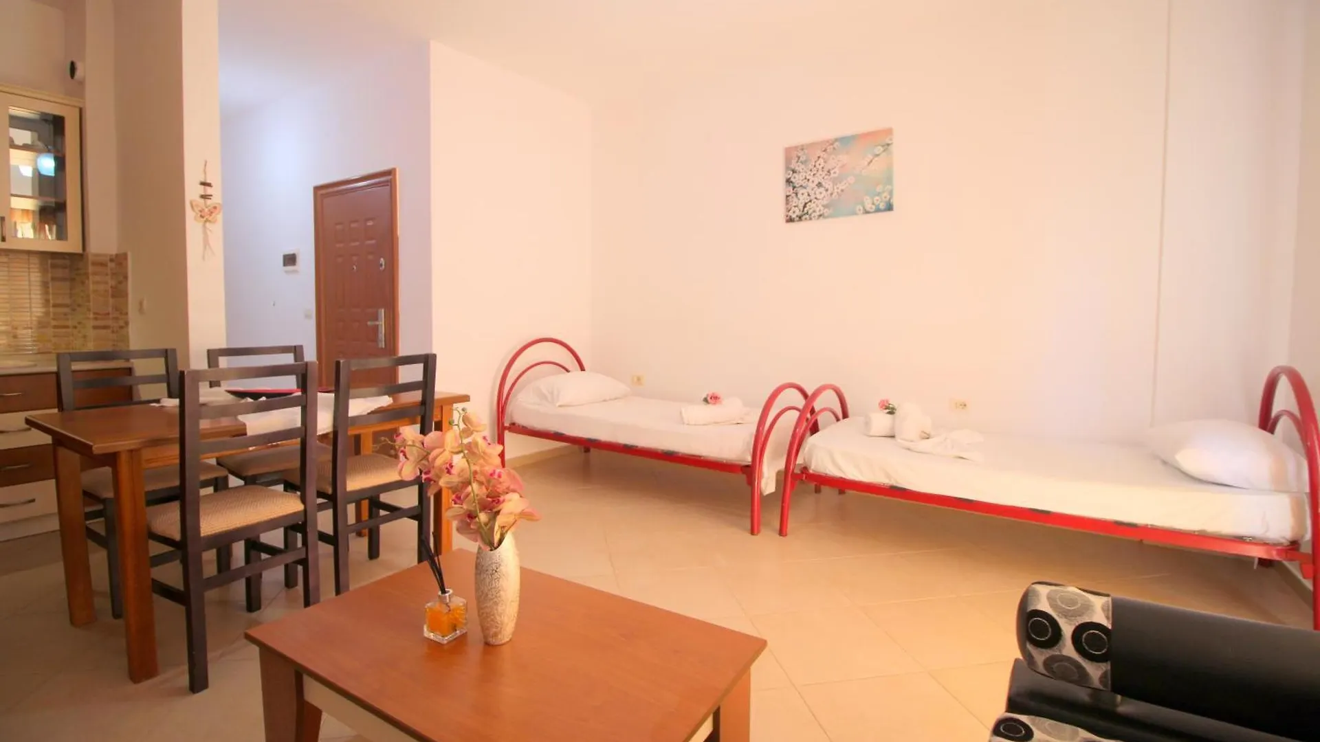 July Seaview Apartments Sarande