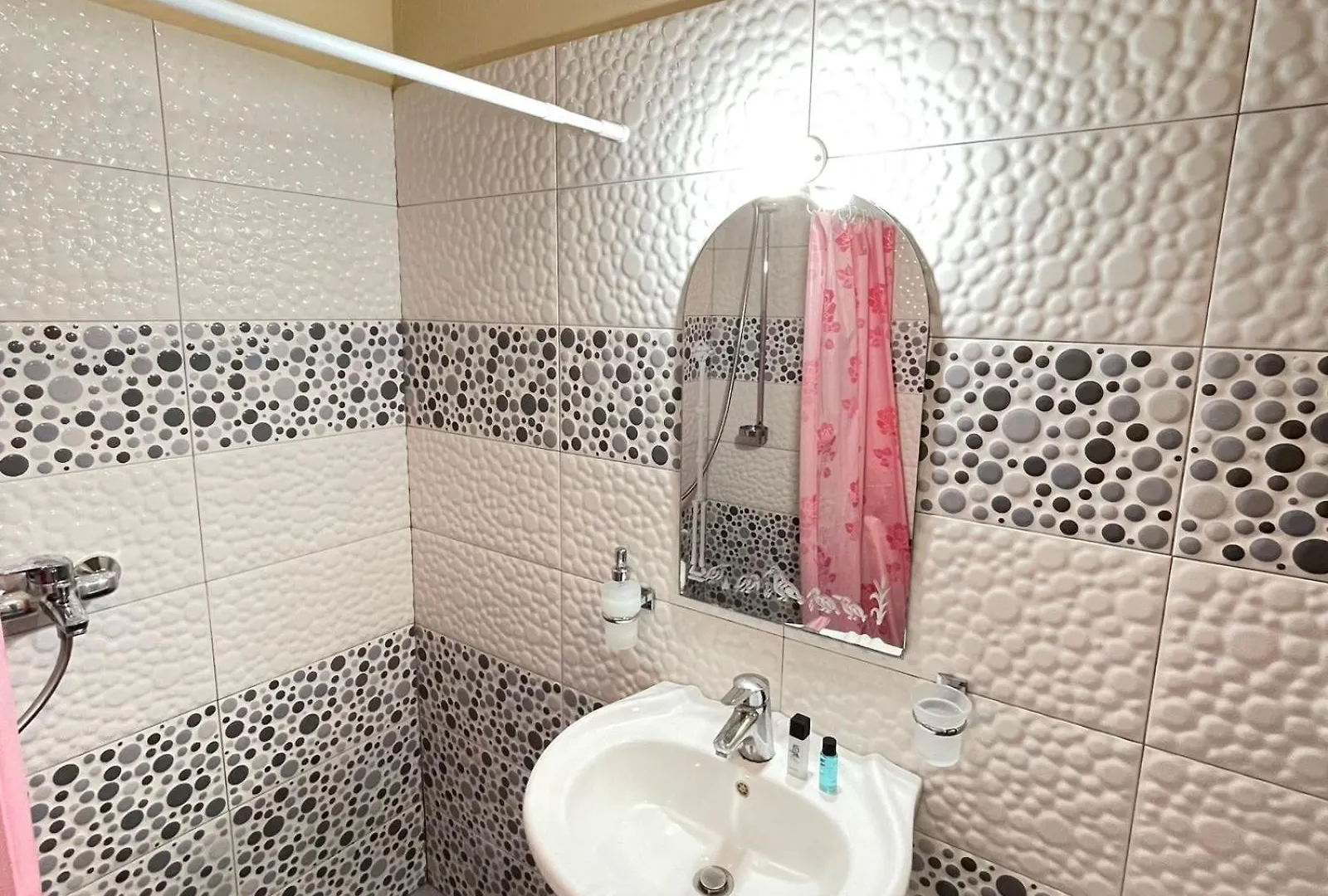 July Seaview Apartments Sarande